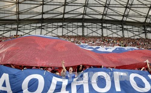 Russia summons French ambassador over the arrest of 43 fans - ảnh 1